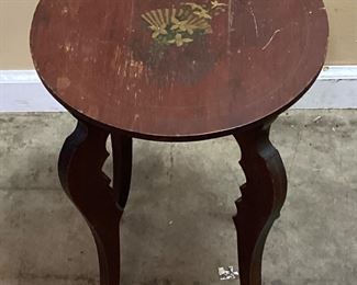 ANTIQUE SMALL WOODEN END TABLE