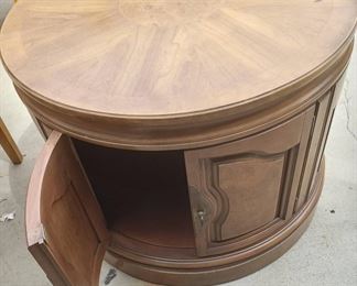 Vintage Solid Wood Drum Design End Table/Storage
