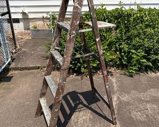 Vintage wooden ladder 5"H, very worn