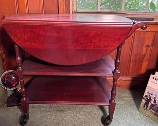 Lewisburg Chair & Furniture Co, Independence Hall Pennsylvania House Reproduction tea cart with handle release, drop sides & casters some wear to top finish, 20"H x 30"L x 35"W