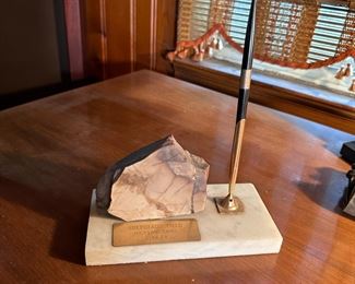 Desk pen with Shepherds' Field stone mounted on marble