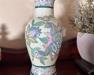 Decorative floral vase 8"H