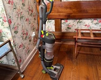 Hoover wind tunnel vacuum, some wear, but works well