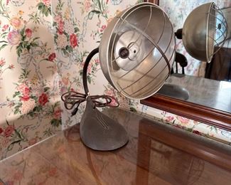 Knapp Monarch heater, inoperable, great for vintage decor