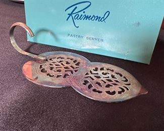 Raimond silver plated pastry server