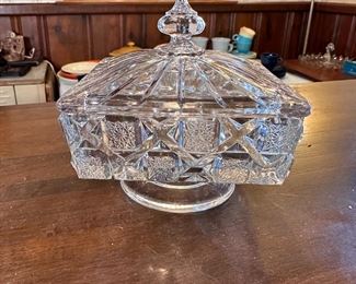 Vintage covered square candy dish 4"W