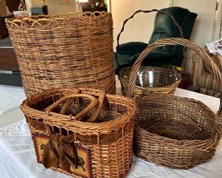 Group of baskets, largest is 20"H