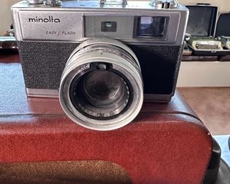Minolta Hi-Matic 9 camera