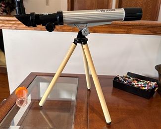 Tabletop Edu-Science telescope 14"H