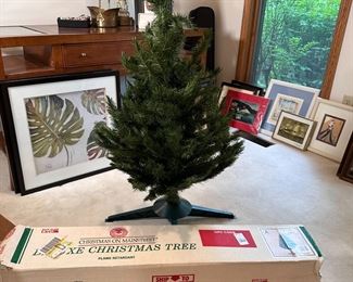 Delux artificial Christmas tree 38"H