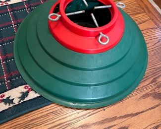 Large plastic Christmas tree stand with adjustable screws 21"W