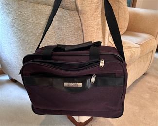 Embark overnight bag 16"W