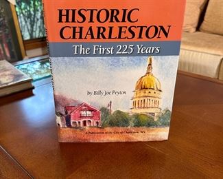 Historic Charleston book by Billy Joe Peyton