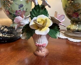 Nuova Capodimonte I.I.E. Exclusive porcelain flowers, very minor wear 7"H