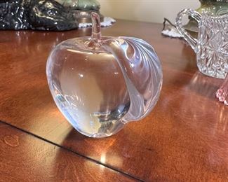 Glass apple 4"H