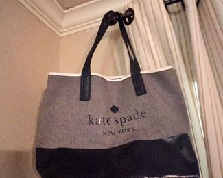 Lovely Kate spade tote, perfect for the pool!