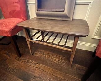 Lane mid century modern coffee or side table.