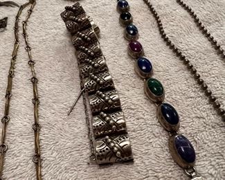 Here is that Exquisite vintage sterling silver half barrel bead  bracelet. So cool!