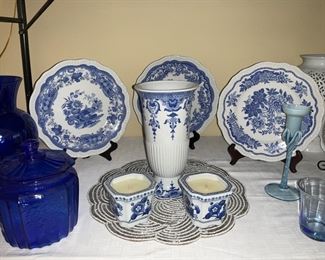 Spode Plates, Blue and white decor 