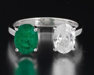 Moi Et Toi Emerald and Diamond Ring 