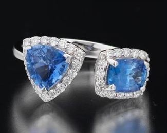 Moi Et Toi Sapphire and Diamond Ring 