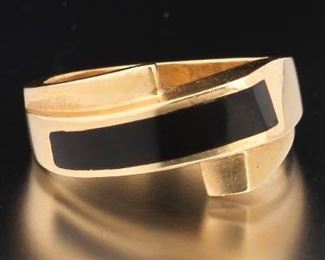 Gentlemans Gold and Onyx Ring 
