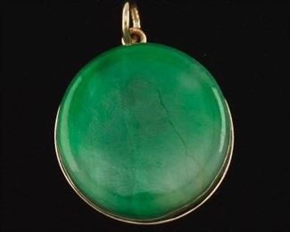 Jadeite and 18k Gold Pendant 