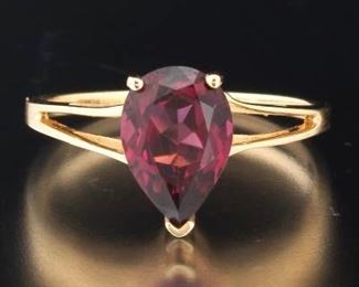 Ladies Gold and Rhodolite Garnet Ring 