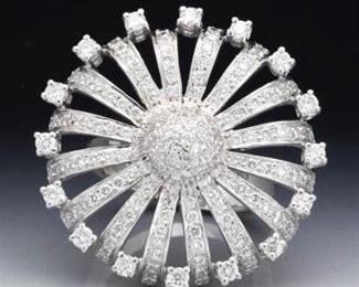 Ladies Spectacular Gold and Diamond Floral Ring 