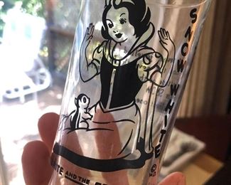 1940's Disney 'Snow White' milk glass.