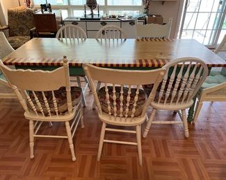 Dining Room table and 8 chairs - hand painted with Roosters