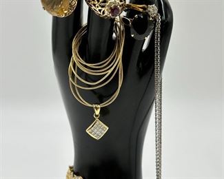 Estate Lot of 18K Gold & Diamond Ladies Rings, Necklace, Bracelet