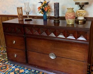 Huntley Dresser