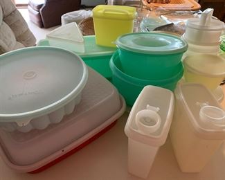 Tupperware 