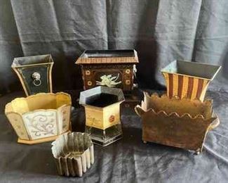 Metal Footed Planters