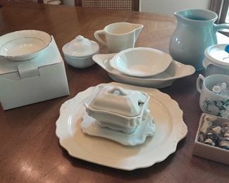 Basic White Kitchen Odds Ends