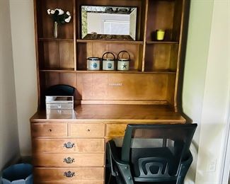 Vintage Ethan Allen Desk