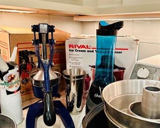 Kitchen and bakeware