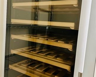 ArteVino "EuroCave" Wine Cooler. 200+ bottle capacity