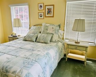 Thomasville Queen Bed