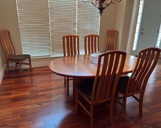 Dining Room:  This is another view of the dining set which shows all six chairs.