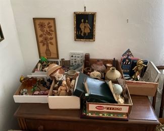 SMALL COLLECTIBLES 