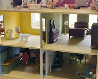 Doll house, variety of furnishings 