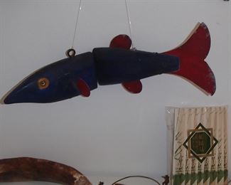 Wood articulated fishing lure