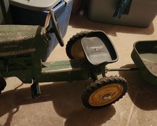 John Deere Children's Metal Riding Tractor w/Cart