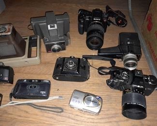 Cameras & Camera Accessories