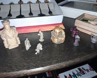 Mini Figurines