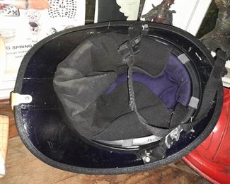 9/11 Memorial Hand Painted Fire Helmet Signed & Dated 2011