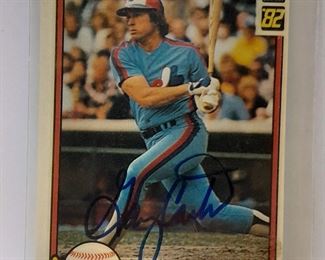 Gary Carter Autographed Baseball Card
