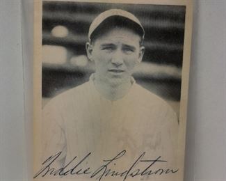 Fred Lindstrom Autographed Baseball Card